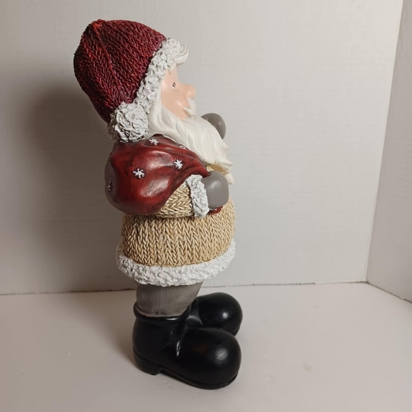 Resin Santa Tan Sweater w/Bag & Lantern Christmas Holiday Figure Figurine Statue - Picture 4 of 6